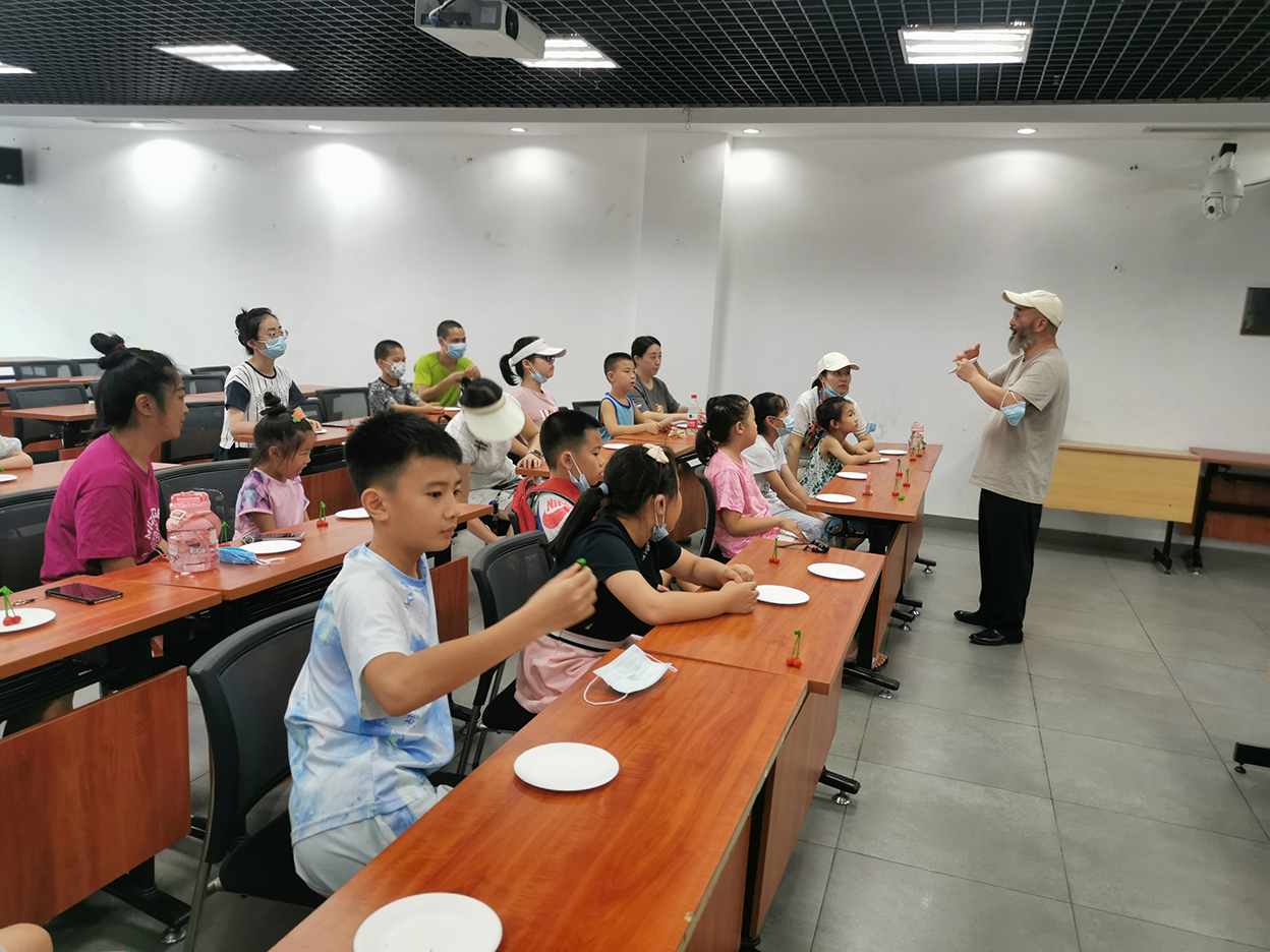 社区美育“非遗在社区”成都面人课堂.jpg