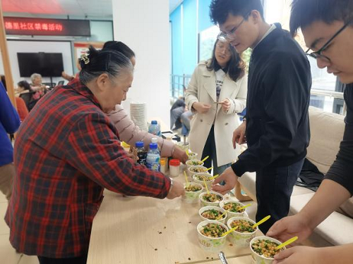 从“立冬一碗汤”到“治理一盘棋”,崇德里社区“社商居”联动暖寒冬(图4) 图片4.png