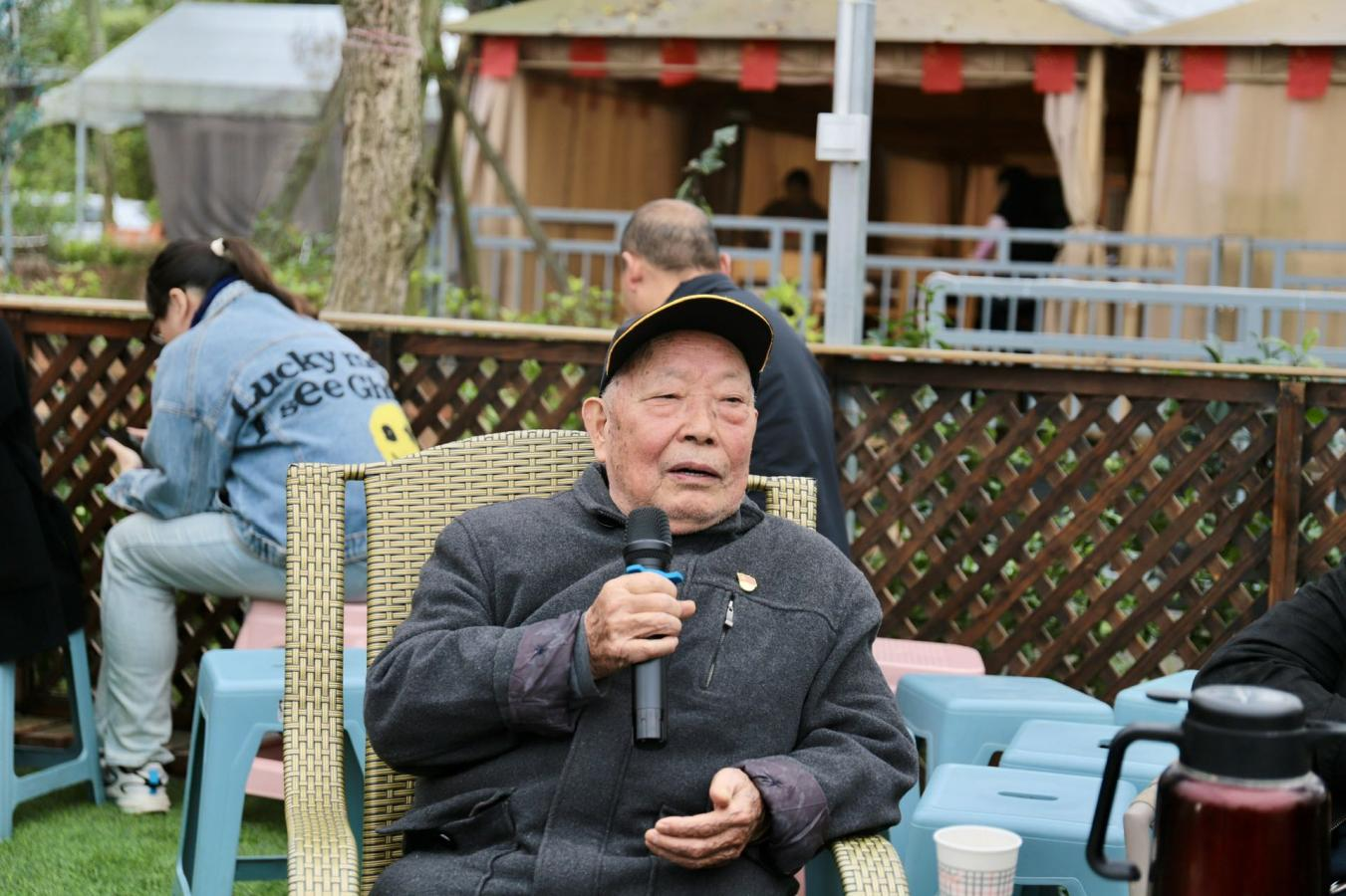 忆苦思甜守初心 劳动实践强党性|金府社区主题党日活动(图9)