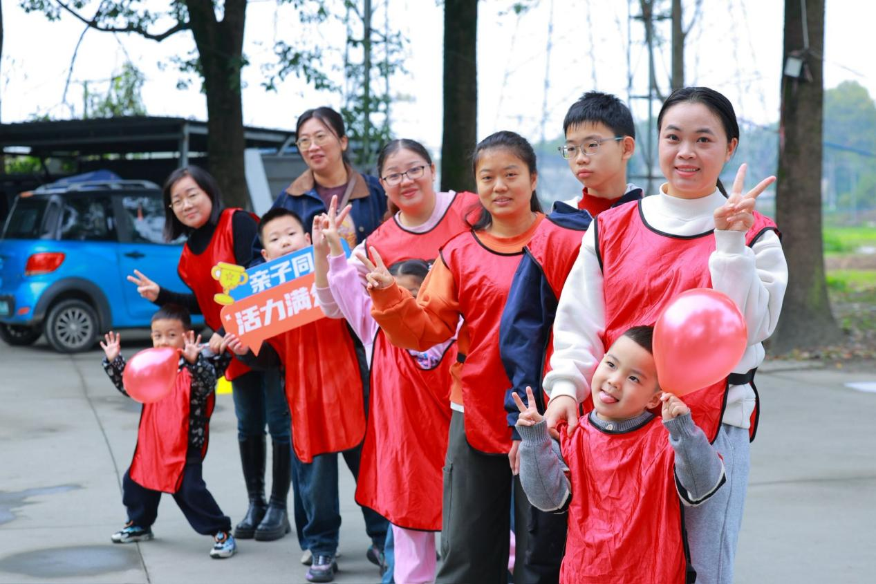 欢乐金秋·“薯”你最棒 金府社区亲子趣味运动会圆满落幕(图3)