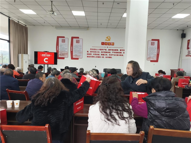 筑牢冬季健康防线，关爱银发群体健康 养生堂携手全泰堂“全民免疫守护计划”公益行(图1)