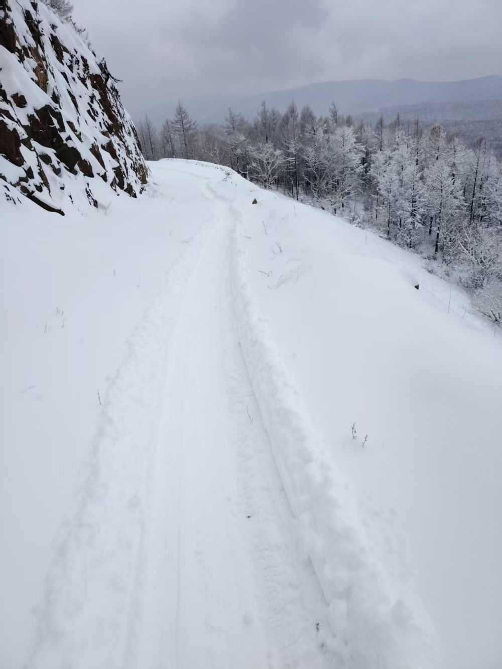 摩天岭上的“守望者”(图8)