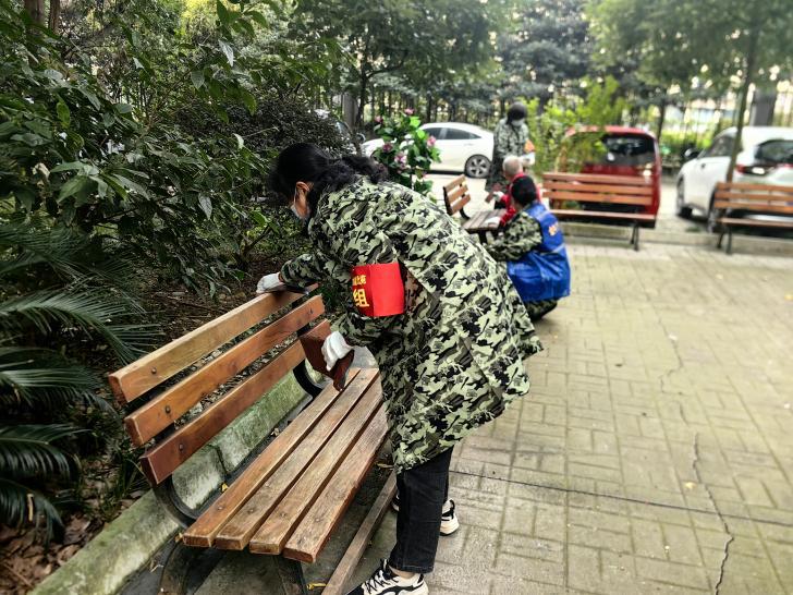 居民实事回应行动（第一期）——北苑凳子与无障碍扶手焕新共治，筑牢安全暖心院落(图6)