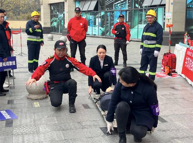 共筑防线·守护家园|多小区消防应急综合演练活动(图4)