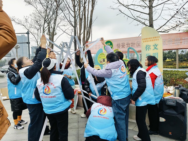 天回镇街道杜家碾社区驿站功能优化共创行动 方寸焕新传文脉(图4)