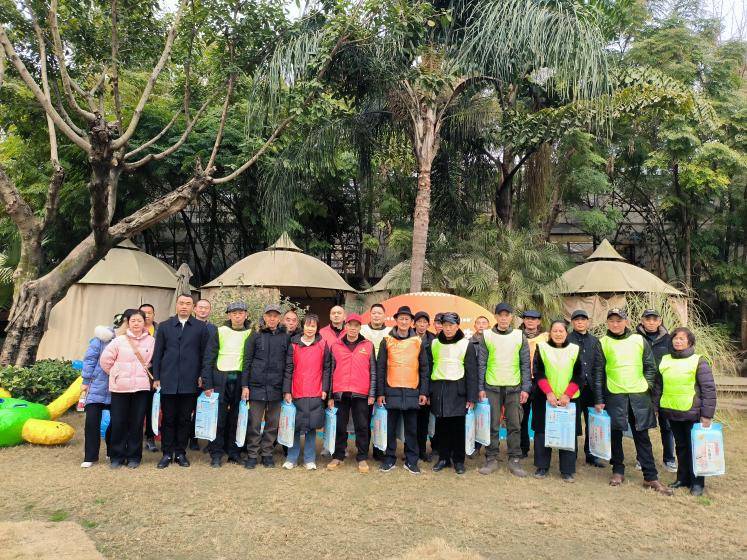 “活力东篱，乐享生活”趣味运动会温暖启幕 (图1)