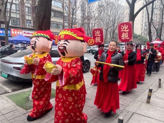 昭觉社区新春汇演成功举办：居民自演“社区春晚”，IP形象“昭昭觉觉”首秀亮相(图6)