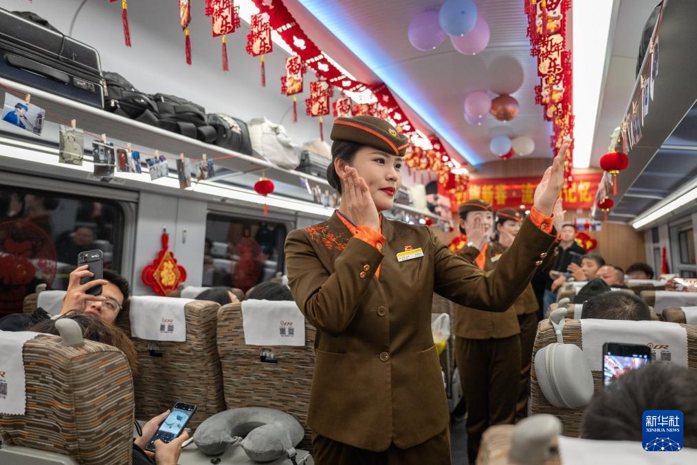 列车联欢会温暖回家路(图4)