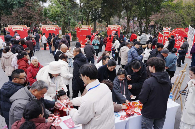 “逛村糖赶大集子龙迎春荟”圆满落幕(图6)