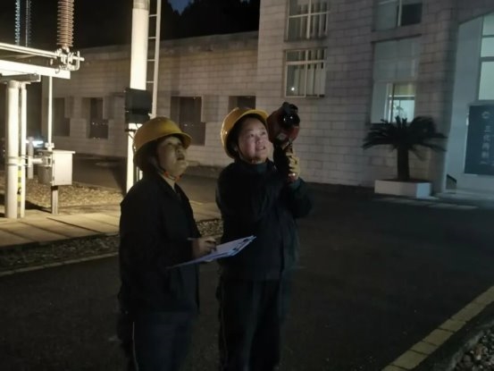 灯火里的“不归人”︱发得出、运得稳、供得好 ，织密春节保供“安全网”(图2)