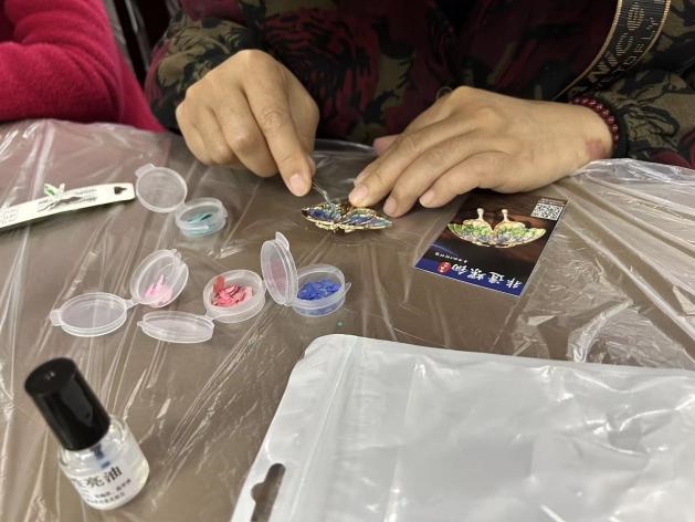 簪韵非遗，致敬巾帼  三八妇女节螺钿发簪DIY活动圆满落幕(图4)