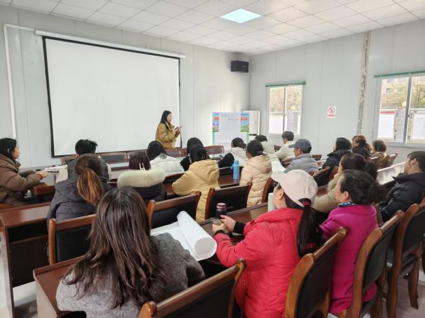 分水社区“绿色家风·共筑美好”环保示范家庭评选暨环保公约推广行动顺利举行(图4)