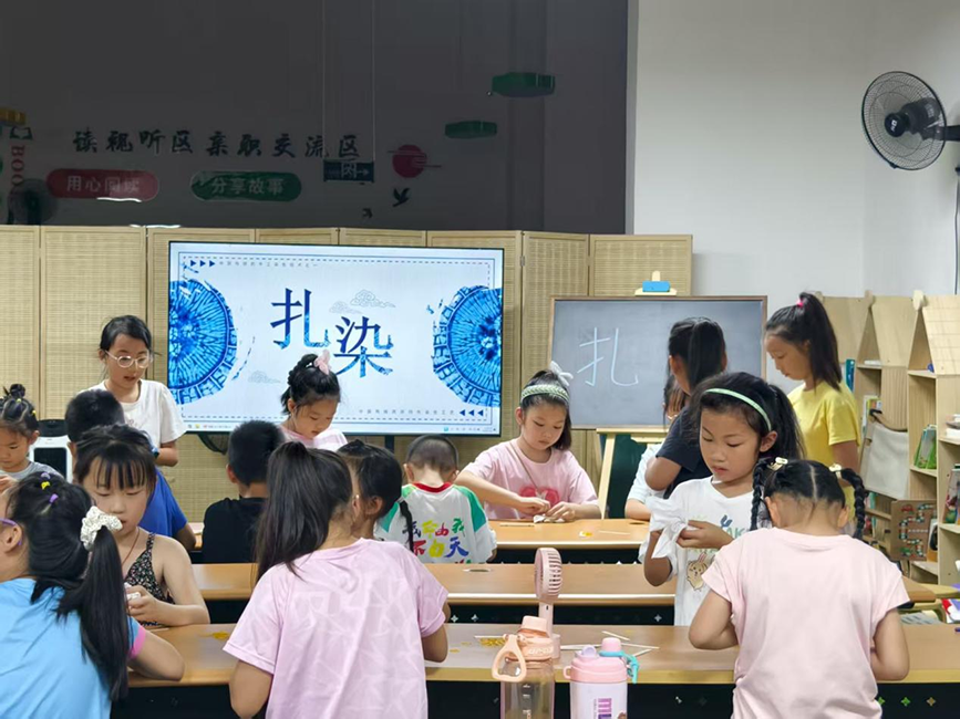 龙泉驿区东安街道聚和社区探索“儿童带动家庭、家庭撬动社区”治理新路径(图4) 图片13.png