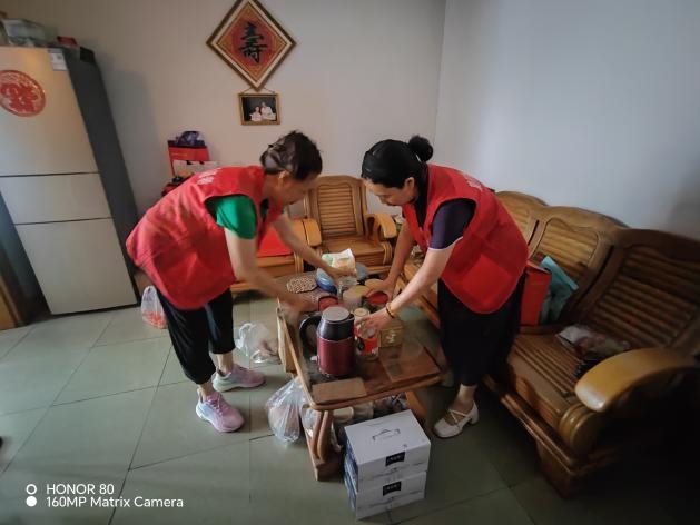 情暖夕阳·爱润陵川 陵川社区“老有所助·惠益陵川”关怀行动成效显著(图5) 情暖夕阳·爱润陵川 陵川社区“老有所助·惠益陵川”关怀行动成效显著(图5)