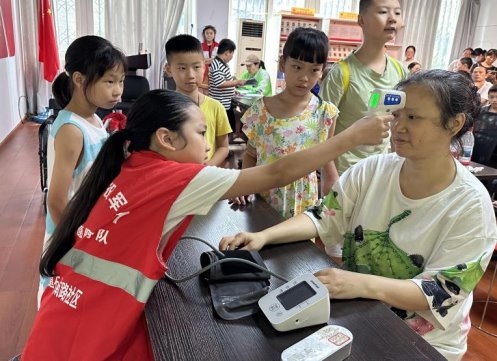 从“童创微澜”到“代际融情”——“一老一小”参与社区治理与服务的生态构建 “社治微澜·生态服务同行”项目案例(图5)