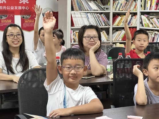 从“童创微澜”到“代际融情”——“一老一小”参与社区治理与服务的生态构建 “社治微澜·生态服务同行”项目案例(图2)