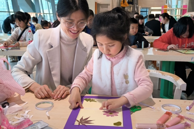 青少年手工制作活动。成都市文广旅局供图