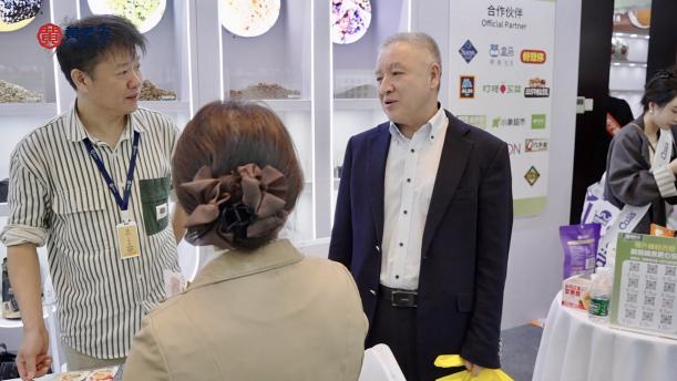 闪耀糖酒会，焕新向未来：黄老五2026糖酒会圆满收官(图9)