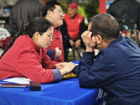 龙泉街道驿河社区举办“绿动春天·碳索未来”驿河社区骑行挑战赛(图1) 龙泉街道驿河社区举办“绿动春天·碳索未来”驿河社区骑行挑战赛(图1)