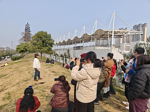 界牌社区开展“网格光影 定格美好 ”-摄影主题培育活动(图3) 图片8.png