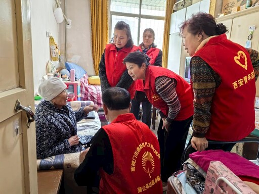 社区里的“银发合伙人”做邻里贴心守护者(图1)