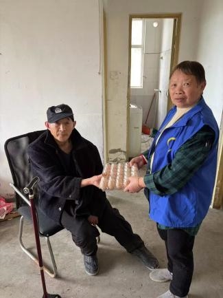 怀嬢关爱小分队开展高龄、独居、失独老人关爱走访活动(图21)