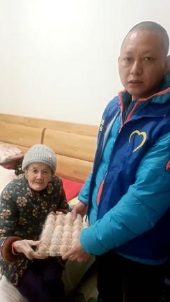 怀嬢关爱小分队开展高龄、独居、失独老人关爱走访活动(图20)