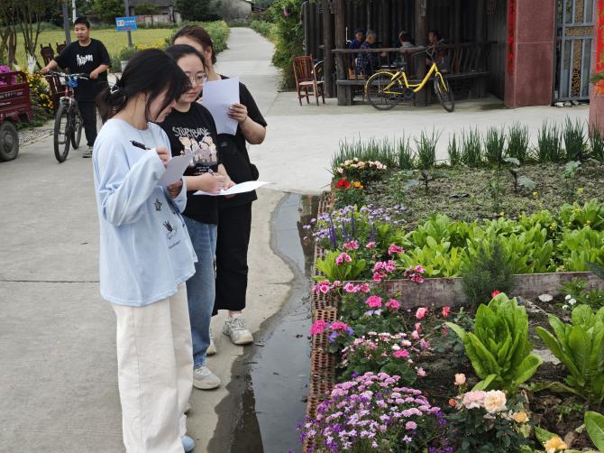 以庭院“小美”促乡村“大美”  ——洪川村“最美庭院”评选活动圆满完成(图6)