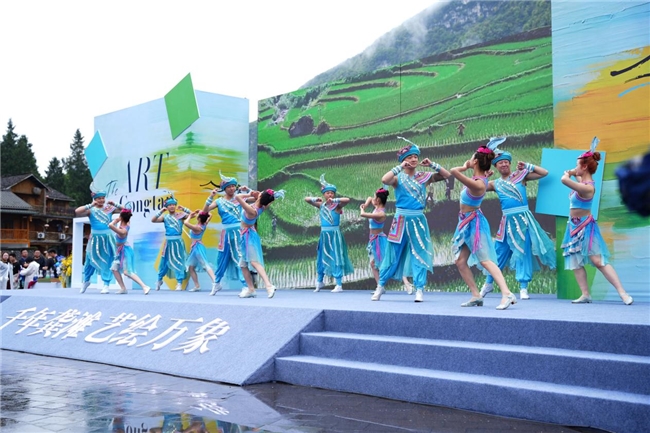 千年龚滩迎盛事 写生艺术绘新篇——龚滩首届国际写生艺术季·第八届全国师生艺术节盛大启幕(图4)