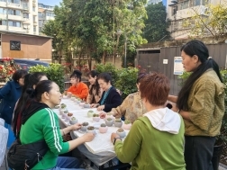 吉福社区开展趣绘邻里·吉邻绘福——空间换新计划项目-绿植养护知识讲座与实践活动(图1)