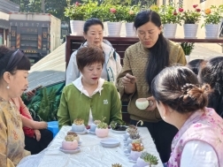 吉福社区开展趣绘邻里·吉邻绘福——空间换新计划项目-绿植养护知识讲座与实践活动(图3)