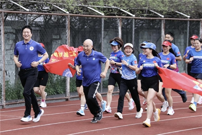 第32届全国肿瘤防治宣传周落幕  川北医学院附属医院多场公益活动惠及数千群众(图4)