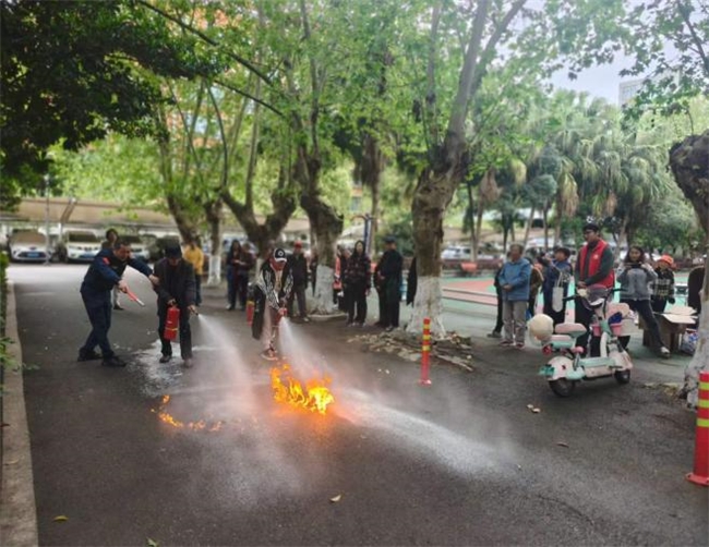 “防范隐患 安全共治”消防演练进锦城院落(图10)