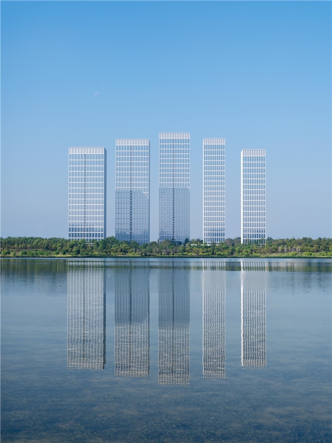 湖滨城3号「总裁公馆」产品发布盛典 暨SCDA 三十周年中国首展启幕(图3)