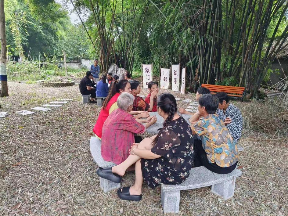 “一碗茶”里集民智 林盘蝶变绘新篇——成都市新津区花桥街道创新打造筒车村人民建议征集特色林盘(图2)