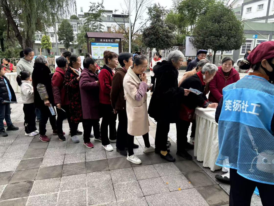 暖冬护家园,火电安全行 —花碑社区开展冬季用电用气安全宣传活动(图1) 暖冬护家园,火电安全行 —花碑社区开展冬季用电用气安全宣传活动(图1)