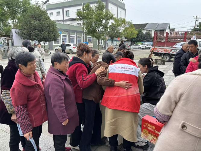 暖冬护家园,火电安全行 —花碑社区开展冬季用电用气安全宣传活动(图2) 暖冬护家园,火电安全行 —花碑社区开展冬季用电用气安全宣传活动(图2)