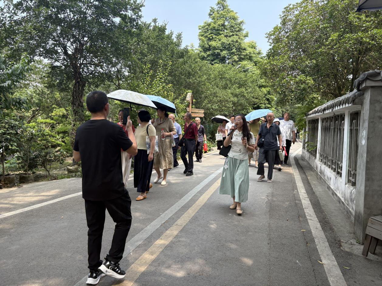 党建引领聚合力 互学互鉴促提升｜金府社区携居民骨干共同探索乡村振兴和社区治理的新路径！(图3)