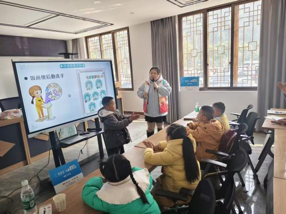 社区民族社会工作案例 ——党建引领下钓鱼台社区多民族互嵌融合的实践探索(图2)