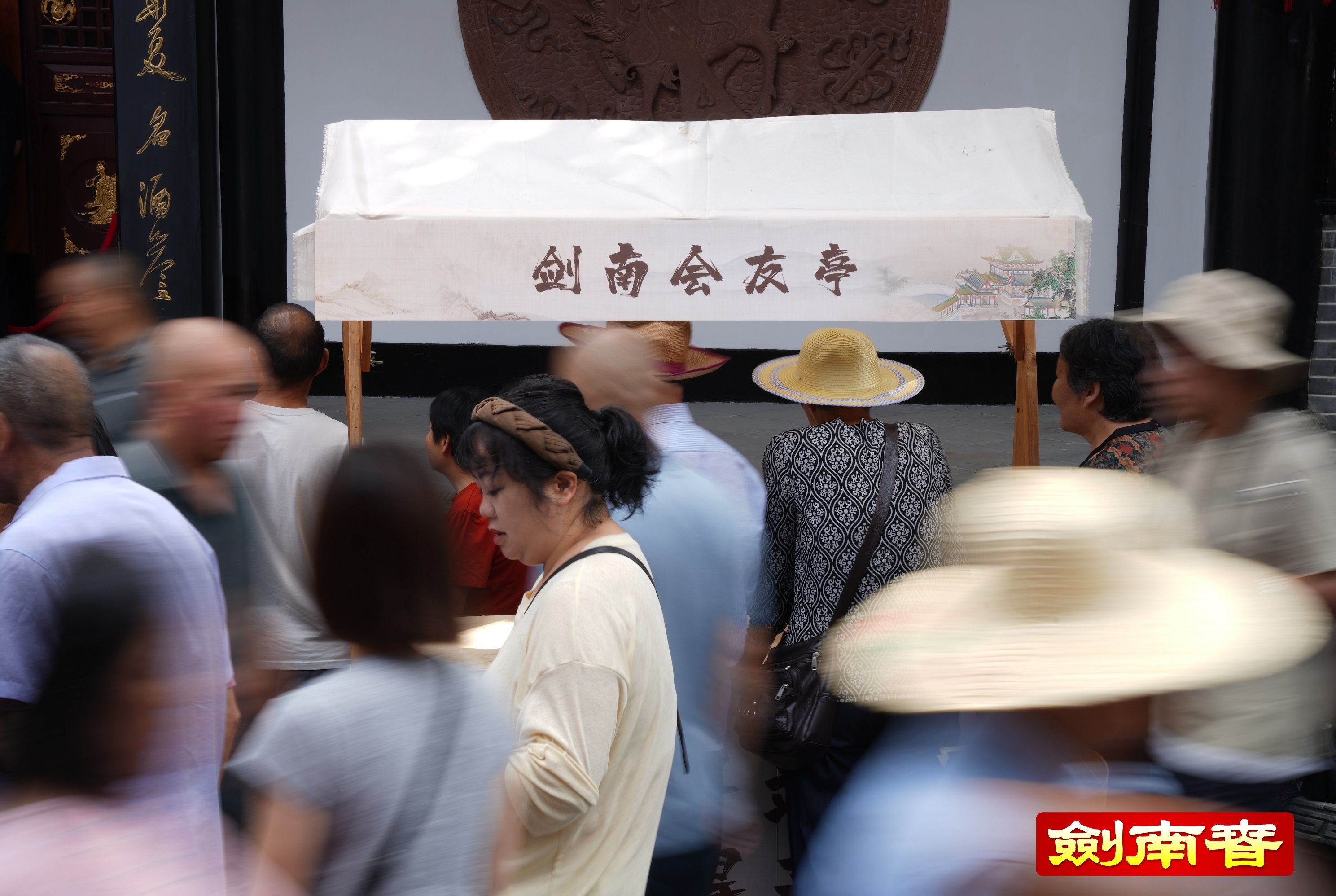 独家观察丨白酒“拐”了吗——从美酒博览会看白酒行业的重构与新生(图2)