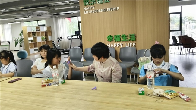 以爱赋能沟通 共育温暖家庭|“让爱住我家”亲子成长小组活动(图6) 以爱赋能沟通 共育温暖家庭|“让爱住我家”亲子成长小组活动(图6)