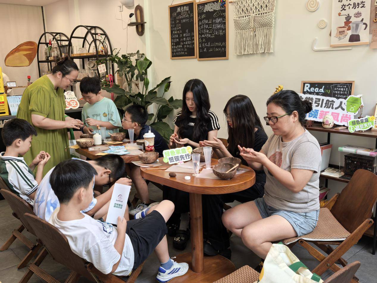 “分类引航人,引领新风尚” 长安路社区环保家庭评选行动行动 (图2) 文章配图-2