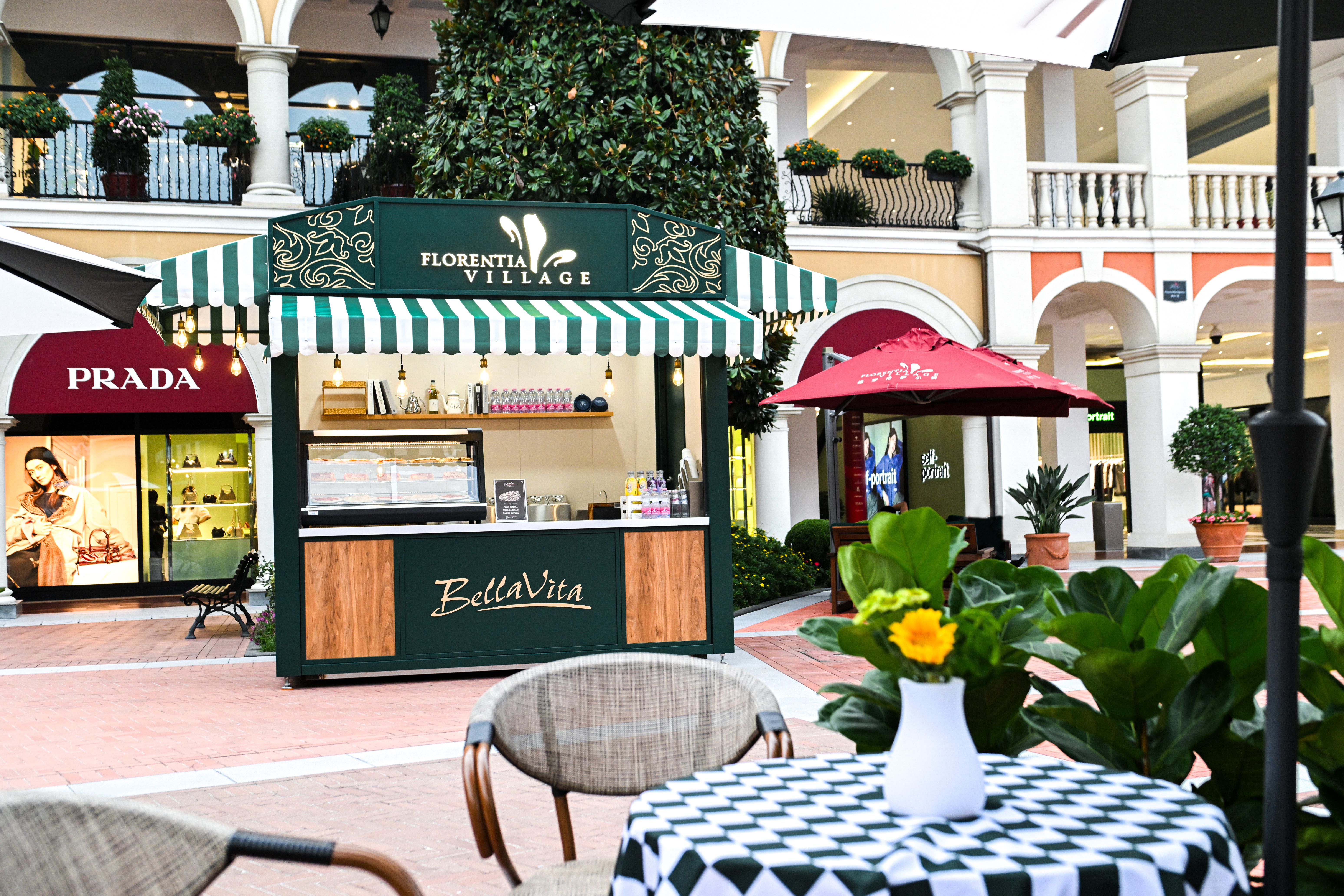 成都FV佛罗伦萨小镇开启意式假日市集 意式生活美学邂逅成都“慢生活”，打造双节“微度假”新体验(图2)