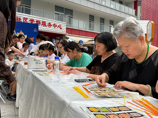 月满金秋・非遗匠心: 枫树社区中秋非遗手作大赛点亮邻里文化传承(图3) 图片3.png