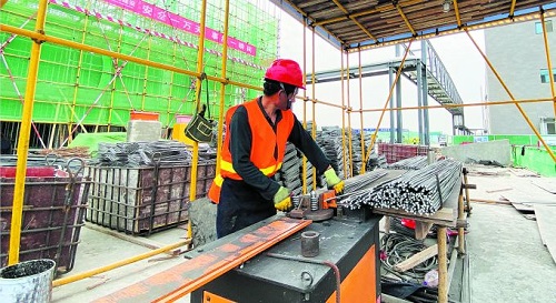 抢抓黄金期 成都新兴产业项目加速推进(图1)